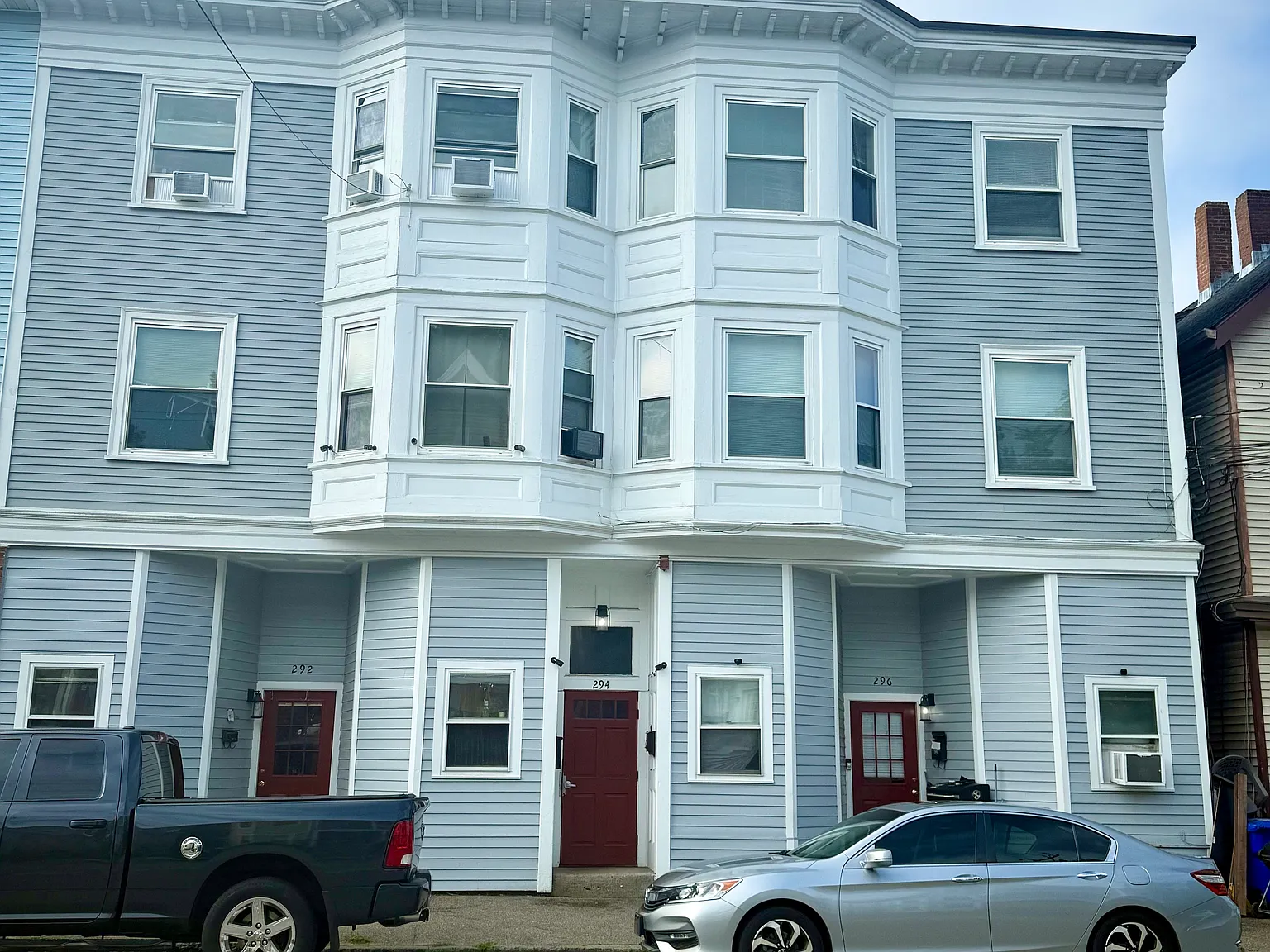 2 bed, 1000 sqft, $1,800 — Photo 1