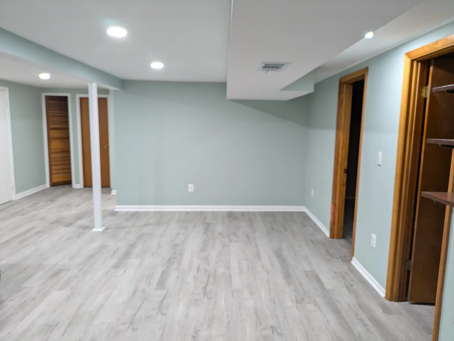 2 bed, 1300 sqft, $1,800 — Photo 2