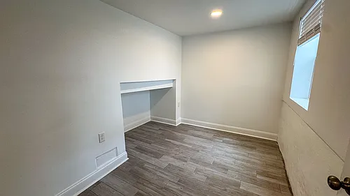 Freshly Renovated 2bd/1ba with New Appliances Near Campus Photo 1