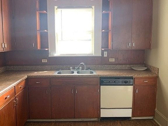 5th image of 206 W Force St