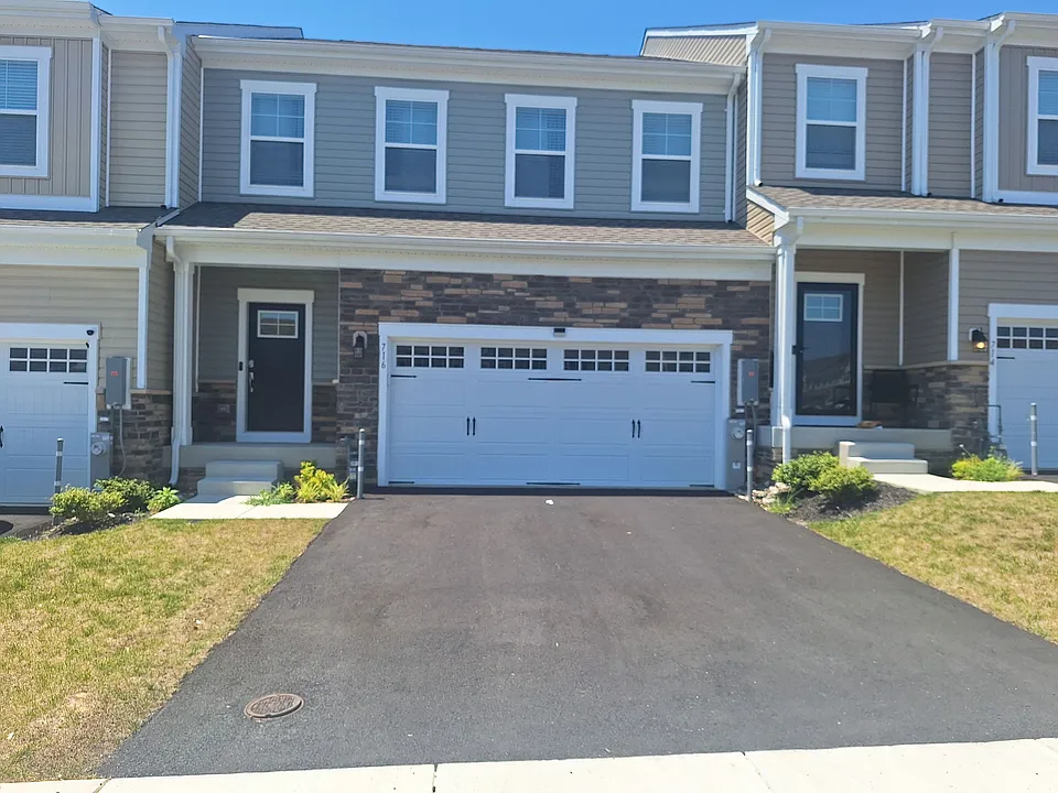 716 Aldora Dr