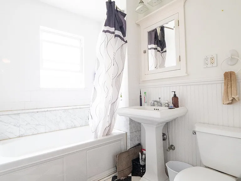18 Winslow Rd #2 — Photo 8