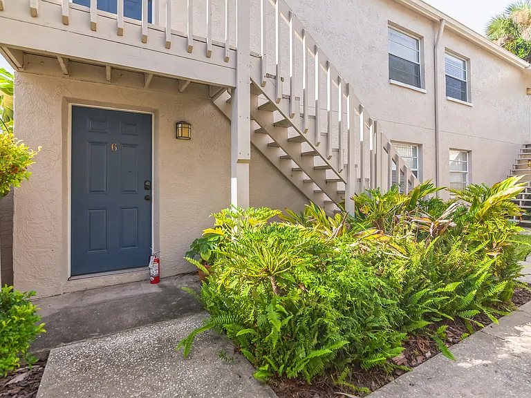 408 S Tampania Ave — Photo 38