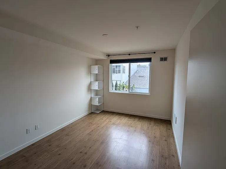 3090 Glascock St #210 — Photo 13