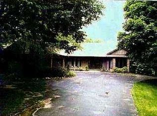 6052 N Chanticleer Dr, Maumee, OH 43537
