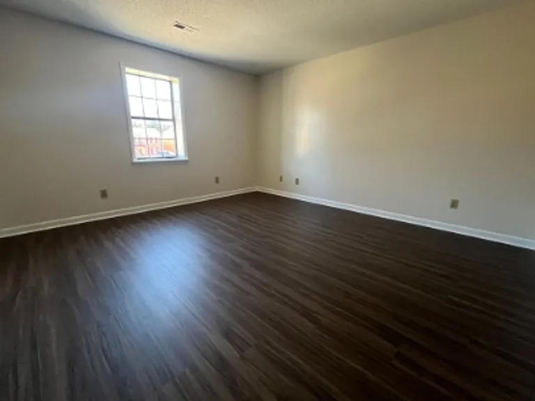 2913 Wimberly Dr SW — Photo 2