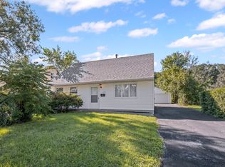 243 Arcadia St, Park Forest, IL 60466