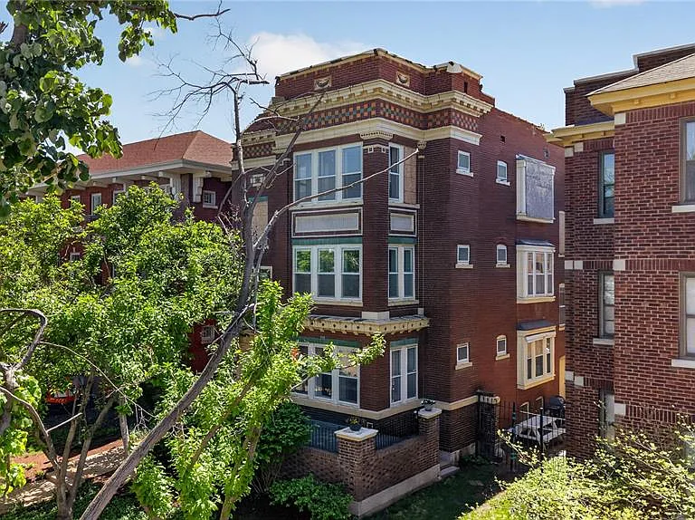 5572 Waterman Blvd #1W — Photo 34