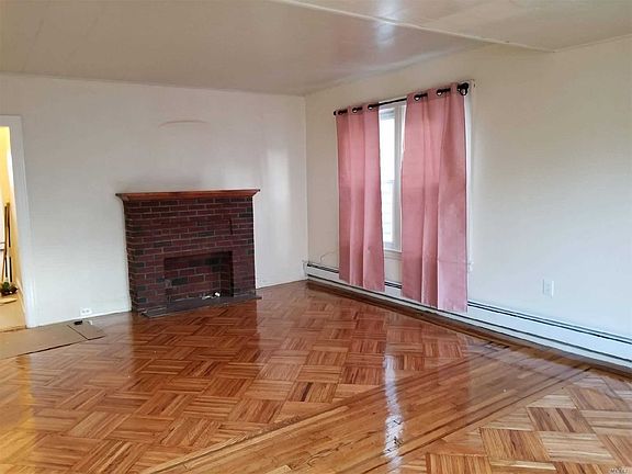 3rd image of 8811 Lyman St Floor 1
