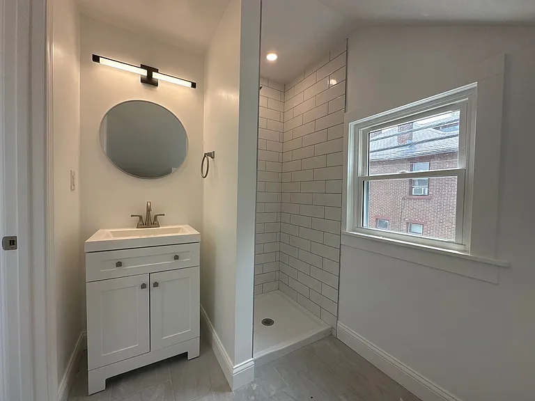 Highland St 1177-1177.5 ONYX — Photo 9