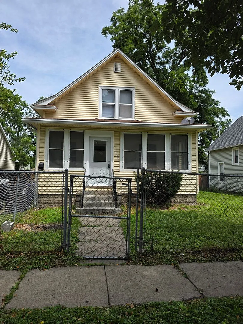 Large 3 Bedroom newly updated house for rent! — Photo 1