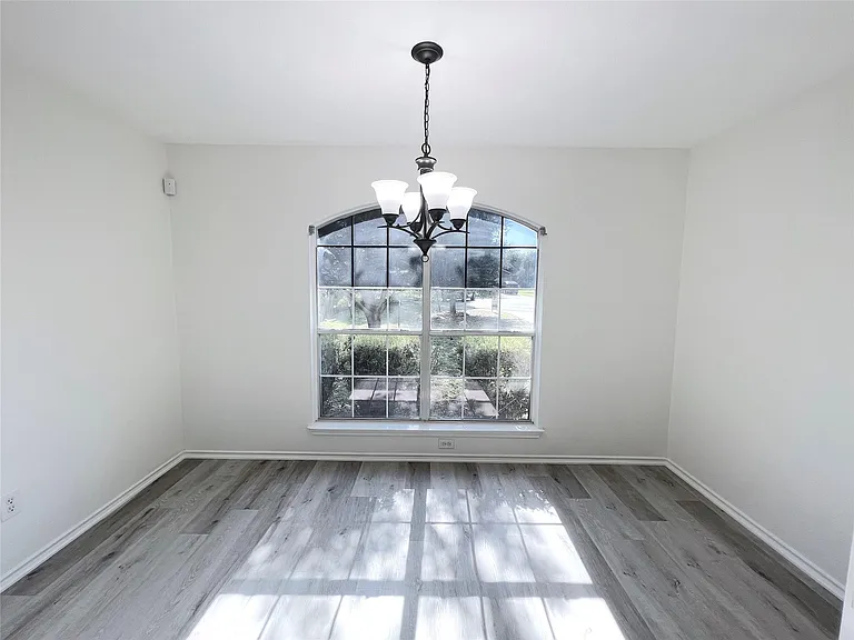 2725 Summerwalk Pl — Photo 10