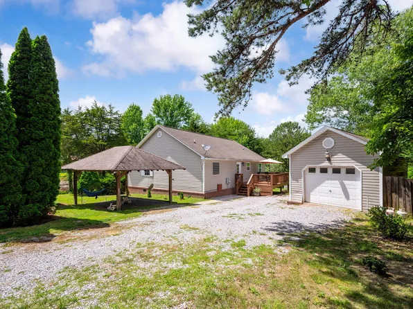 213 S Moore Rd, Rising Fawn, GA 30738