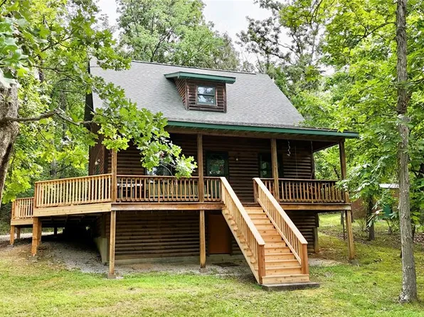1104 Port Perry Dr, Perryville, MO 63775