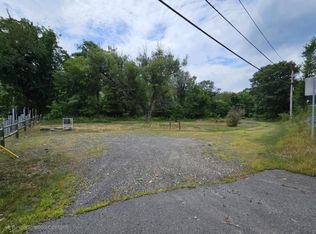 10 W Main St, Erving, MA 01344