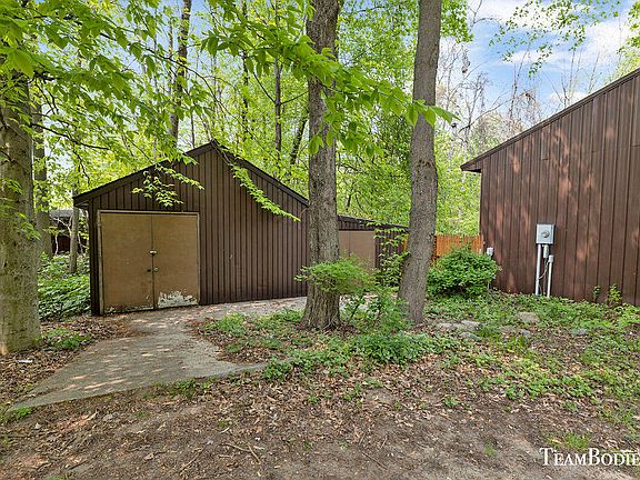 5th image of 1339 Fonger St NE