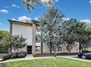12 Monroe St APT 302, Rockville, MD 20850