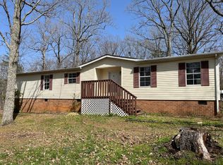 33 Pin Oak Ct, Evington, VA 24550