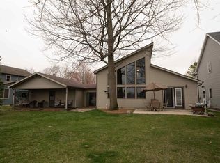 5193 S Highpoint Dr, Albion, IN 46701