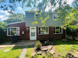 543 Burton Dr, Pittsburgh, PA 15235