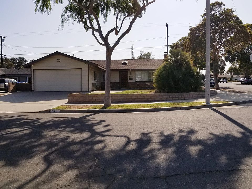 1st image of 301 Hayes Ave