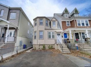 25 Eppirt St, East Orange, NJ 07018