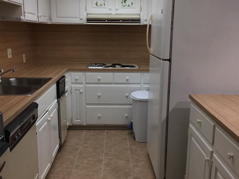 2nd image of 5116 Stumberg Ln