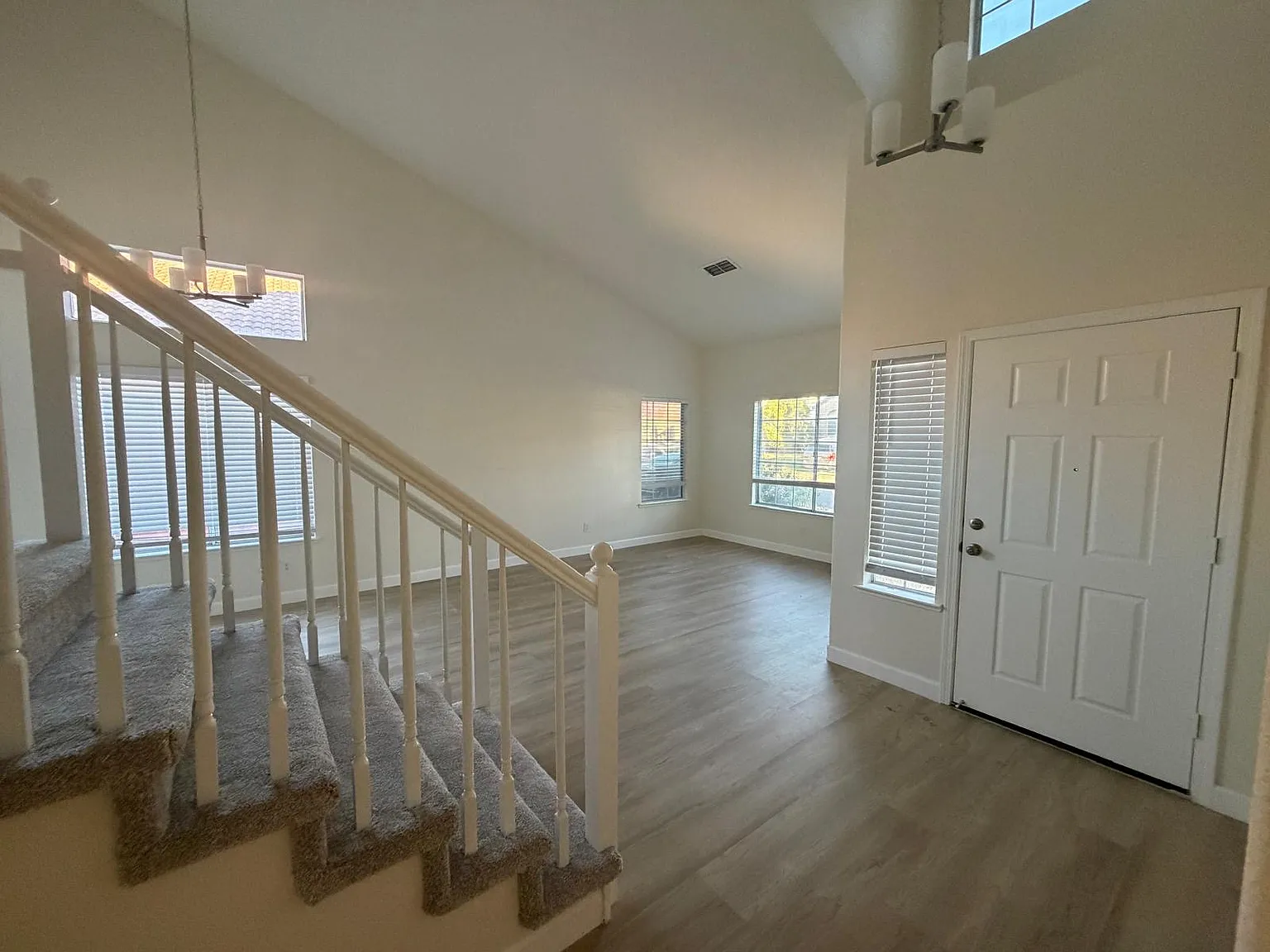 4 bed, 1857 sqft, $3,400 — Photo 4