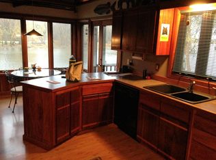 W8576 Lytle Rd, Onalaska, WI 54650