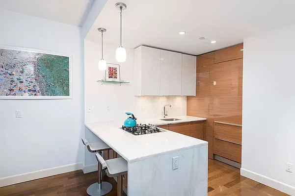 Rented by Compass | media 7