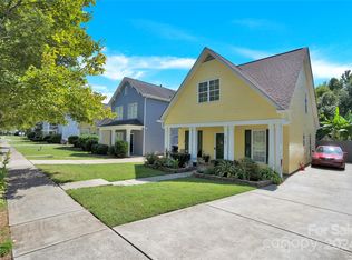 4722 Eaves Ln, Charlotte, NC 28215