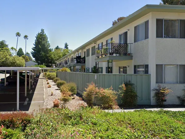 Capitola Hill Apartments