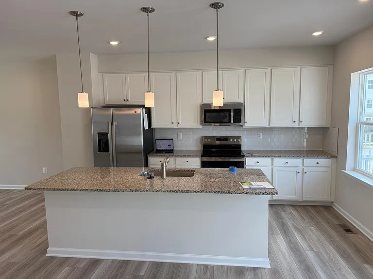 319 Sandy Bottom Cir — Photo 5
