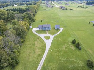 2876 Wilmington Dayton Rd, Bellbrook, OH 45305