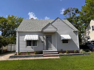3604 Park Dr, Parma, OH 44134