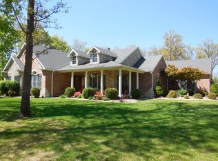4475 E Golden Oak Ln, Springfield, MO 65803