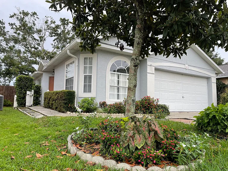 132 Burnsed Pl — Photo 2