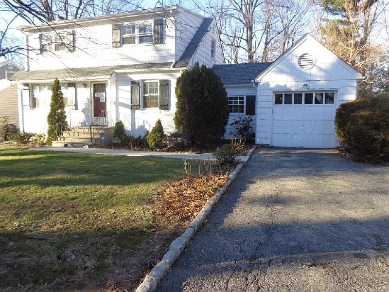 1st image of 39 Benvenue Ave