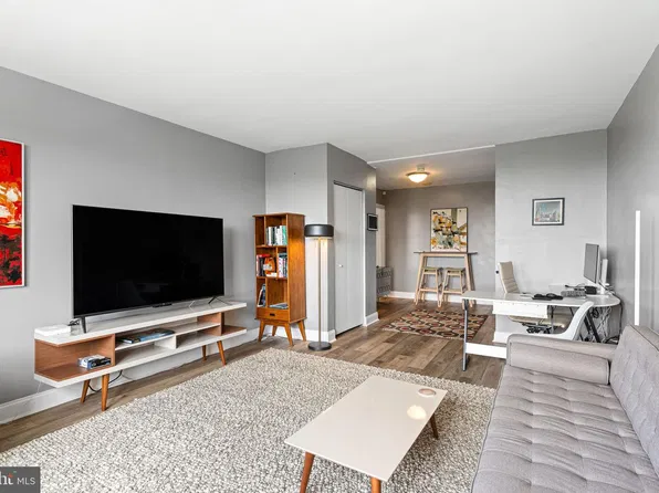 2601 Pennsylvania Ave APT 724, Philadelphia, PA 19130