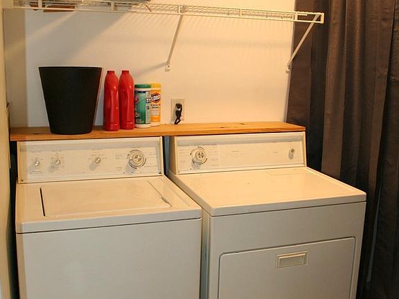 2nd image of 220 Brett Cir Unit D