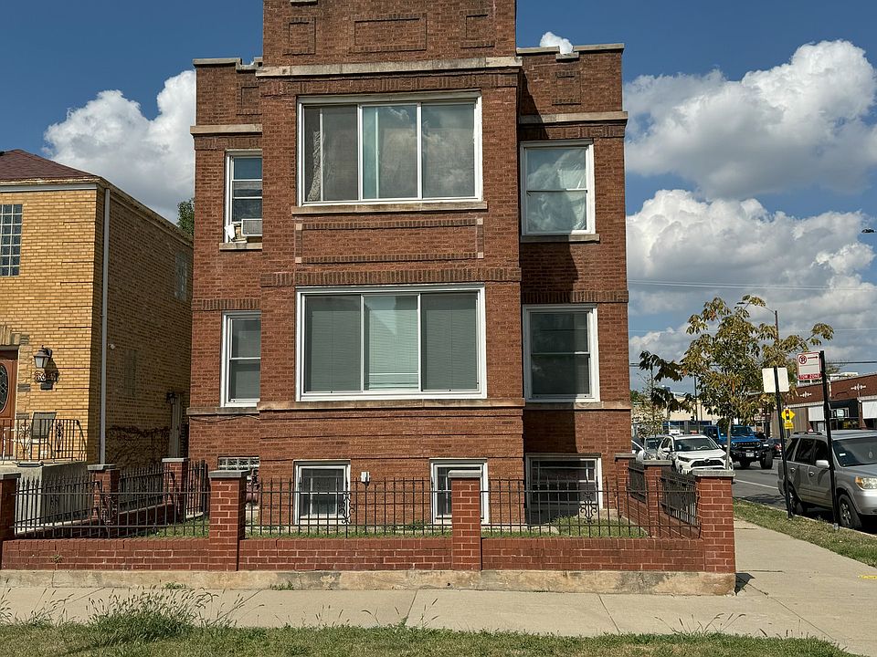 1st image of 3938 N Austin Ave APT 1S