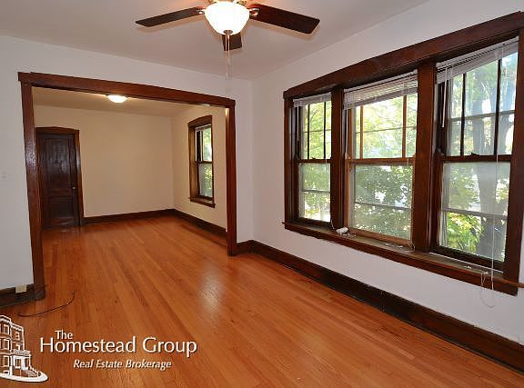 5th image of 3549 N Seeley Ave #Twoo