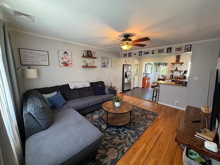 4 Timon Ct — Photo 2