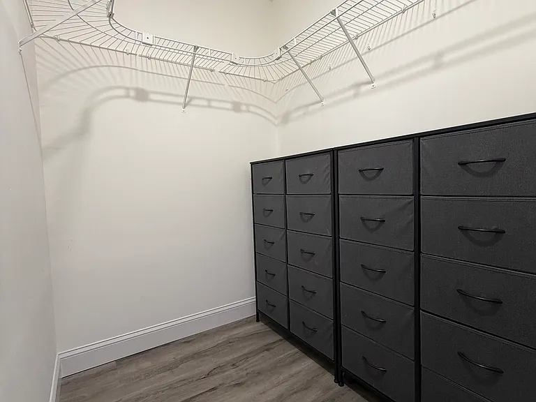 Closet 3