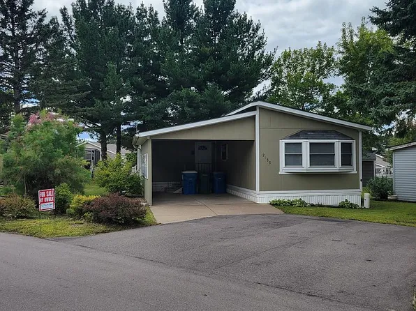 2135 Sugar Pine Dr, Cambridge, MN 55008