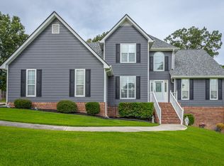 8942 Brookhill Dr, Hixson, TN 37343