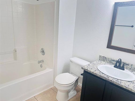 5th image of 1002 Mazourka Dr