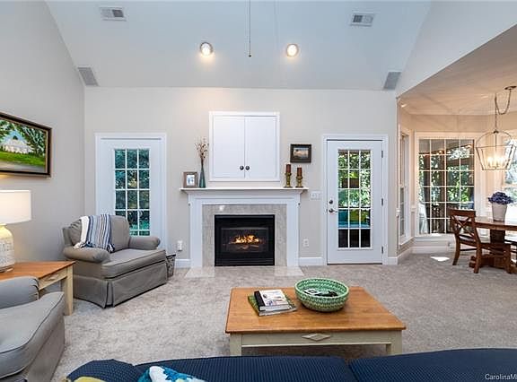 4th image of 757 Pinebough Ln