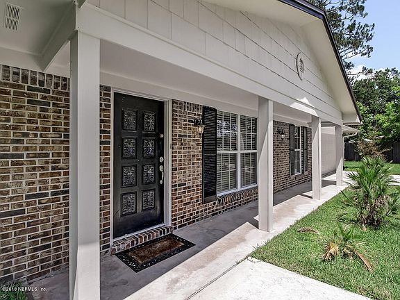 5th image of 230 Quince Ct