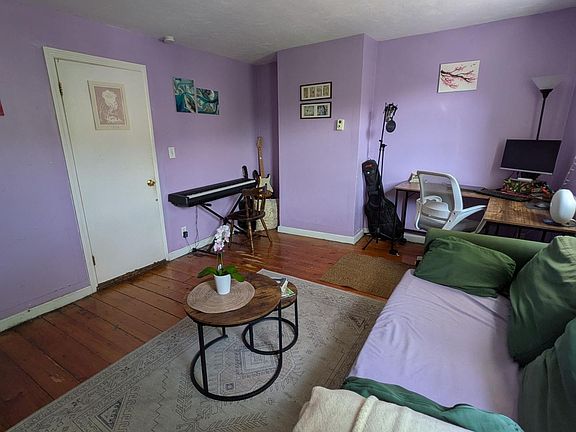 2nd image of 44 Bristol St #2